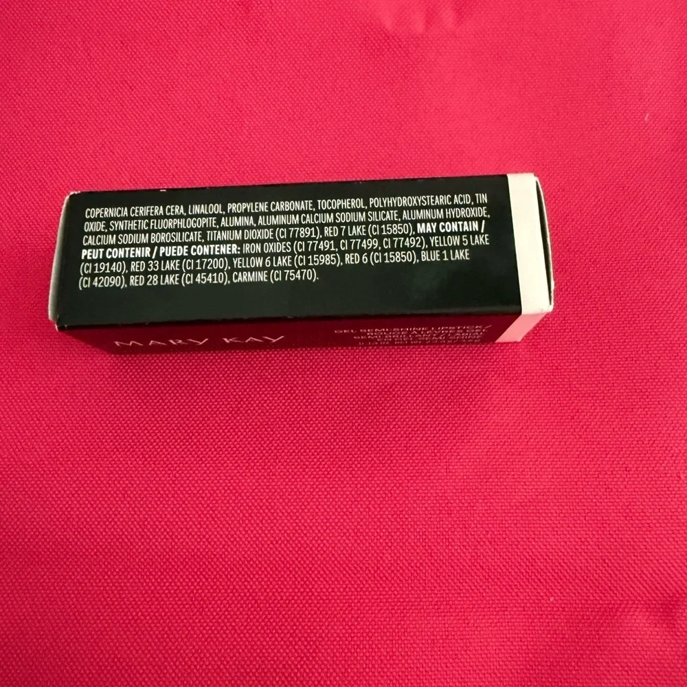 Mary Kay Gel Semi-Shine Lipstick - Scarlet Red New in Box